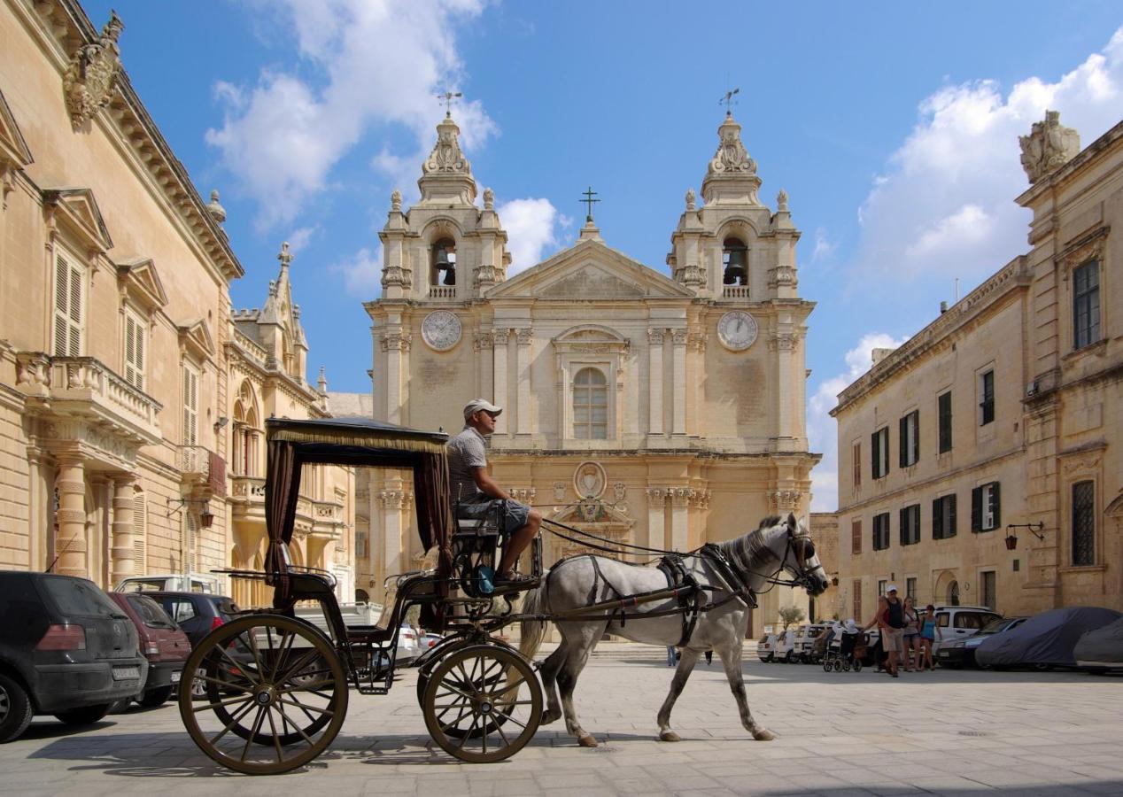 Central Rooms - Near Valletta & Sliema - Best Bus Lines Hamrun Exterior foto